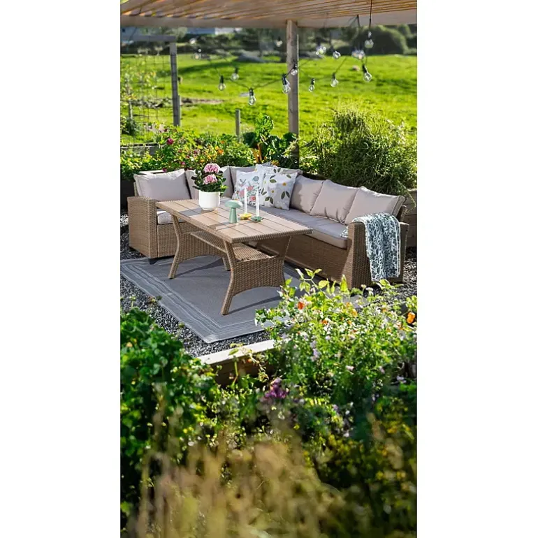 Hjørnesofa m/bord